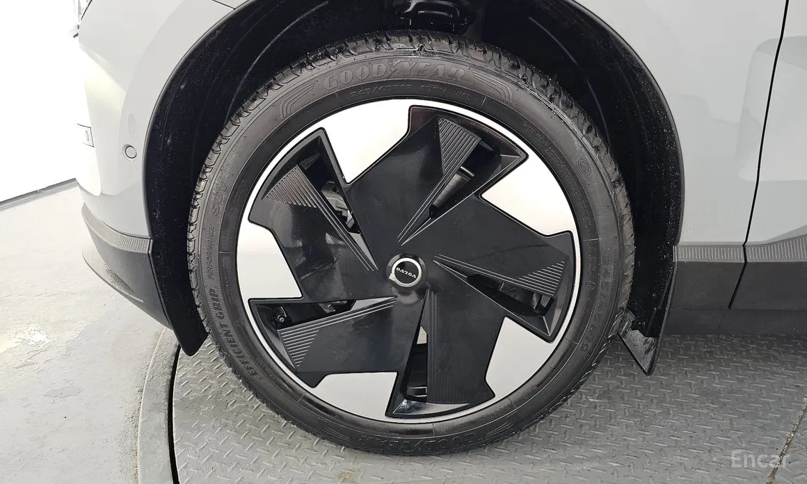 Фото 5 - Volvo EX30