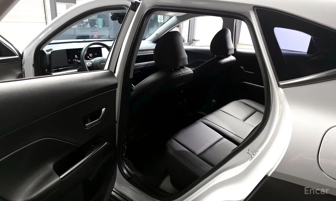 Фото 11 - Hyundai Kona