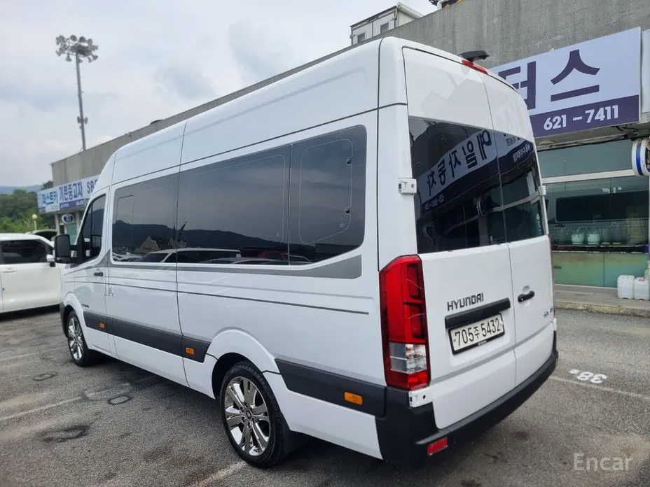 Фото 5 - Hyundai Solati