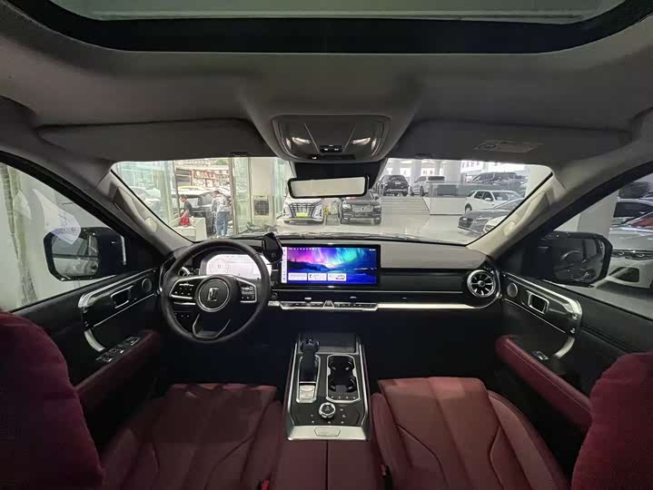 Фото 14 - Tank 400 Hybrid