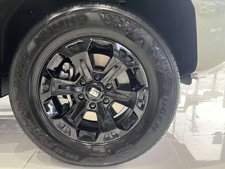 Фото 17 - Tank 400 Hybrid