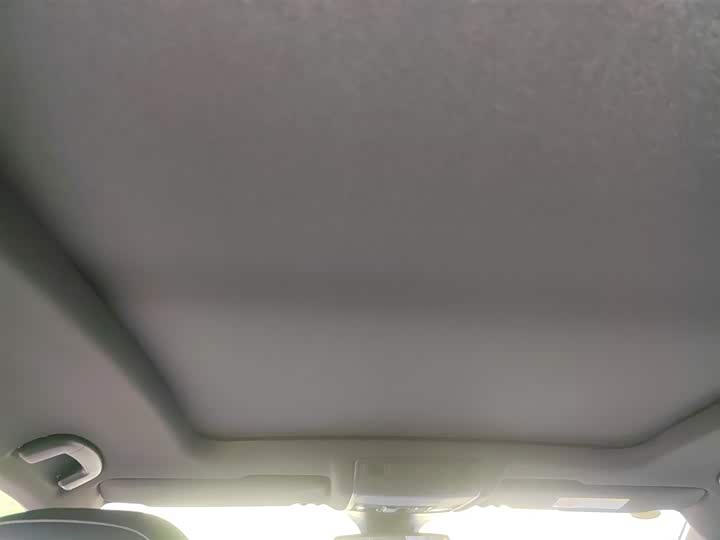 Фото 9 - Volkswagen T-Roc