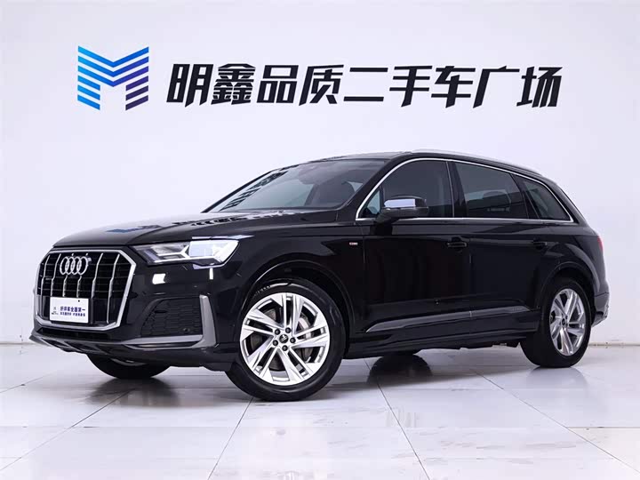Фото 2 - Audi Q7