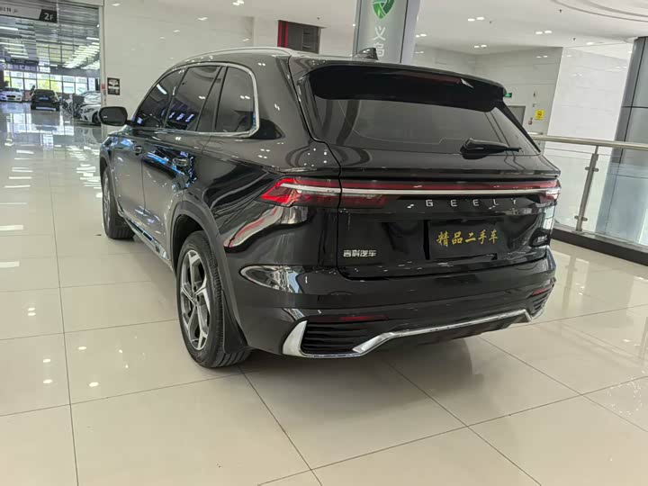 Фото 13 - Geely Monjaro