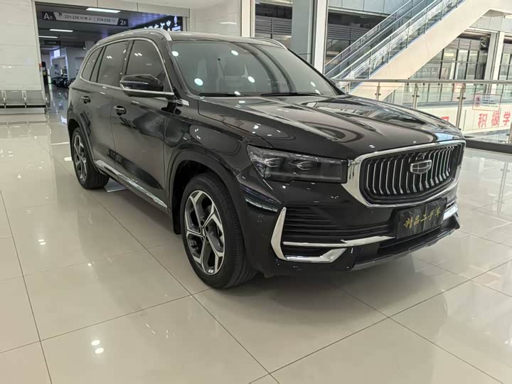 Фото 3 - Geely Monjaro