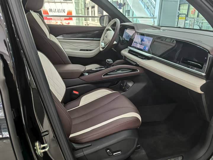 Фото 6 - Geely Monjaro