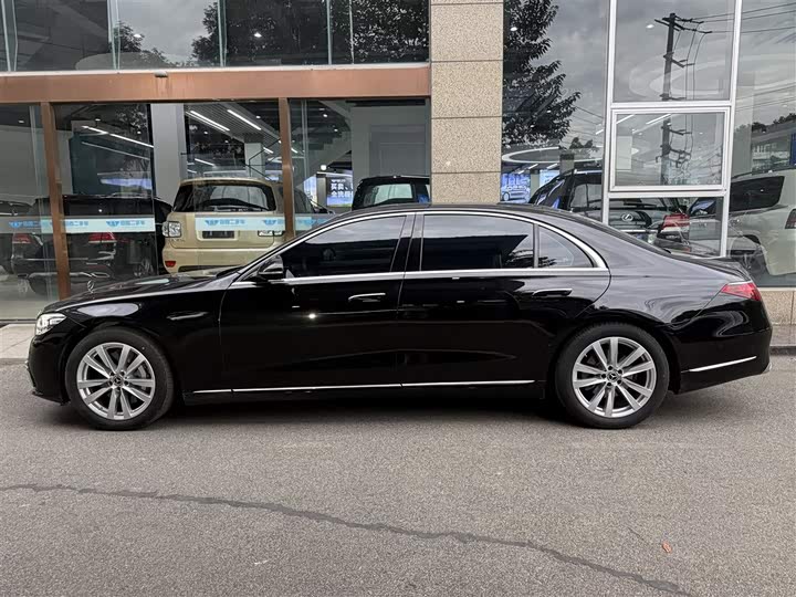 Фото 3 - Mercedes-Benz S-Class