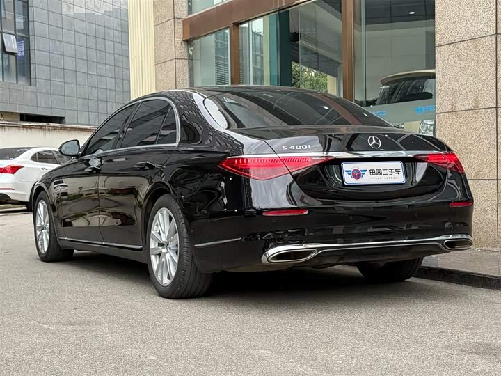 Фото 4 - Mercedes-Benz S-Class