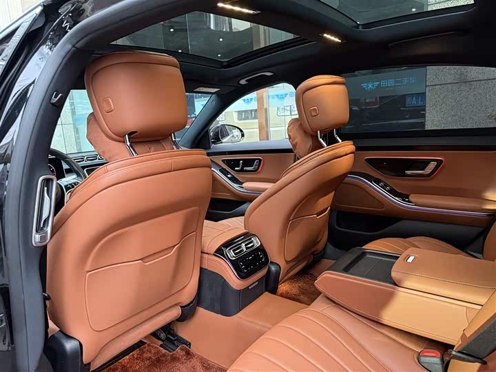 Фото 9 - Mercedes-Benz S-Class