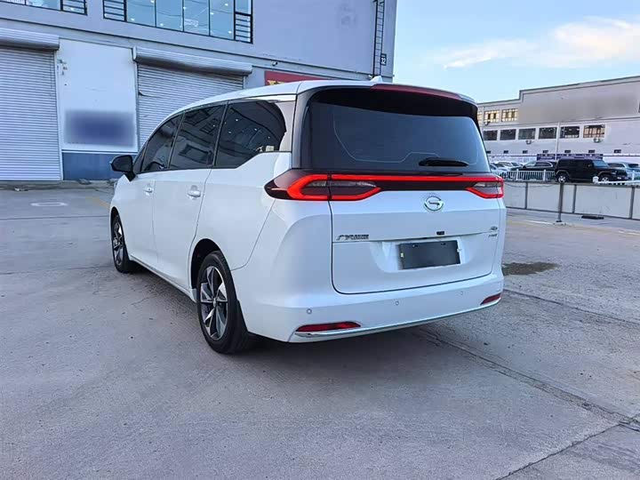 Фото 10 - GAC Trumpchi M6