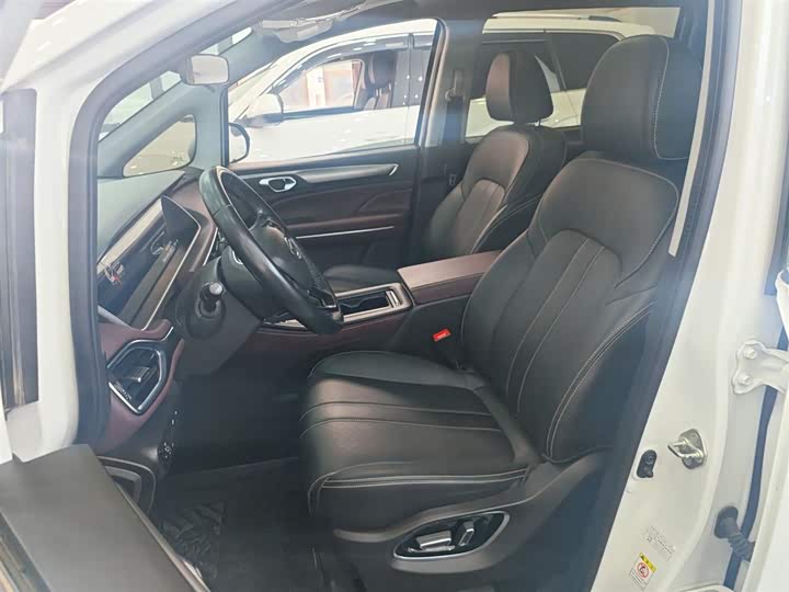 Фото 11 - GAC Trumpchi M6