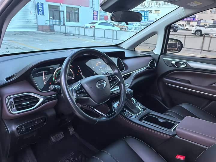 Фото 16 - GAC Trumpchi M6