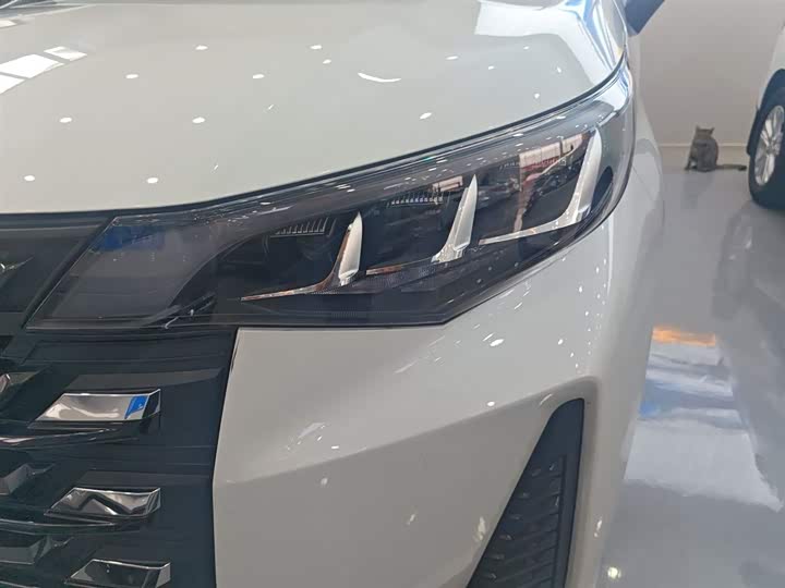 Фото 3 - GAC Trumpchi M6