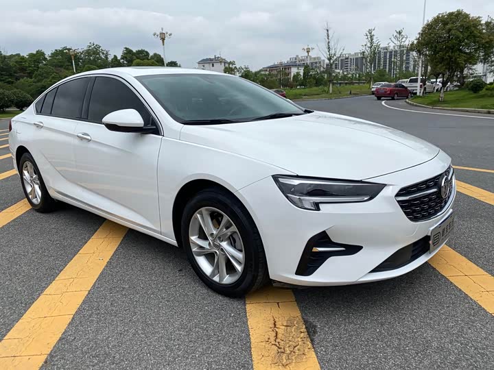 Фото 2 - Buick Regal