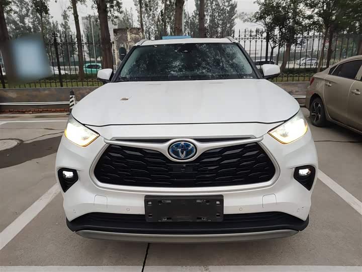 Фото 3 - Toyota Highlander