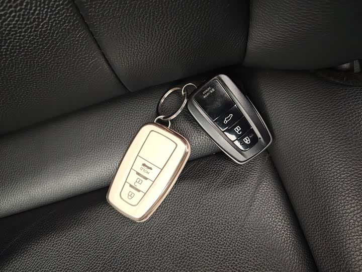 Фото 9 - Toyota Highlander