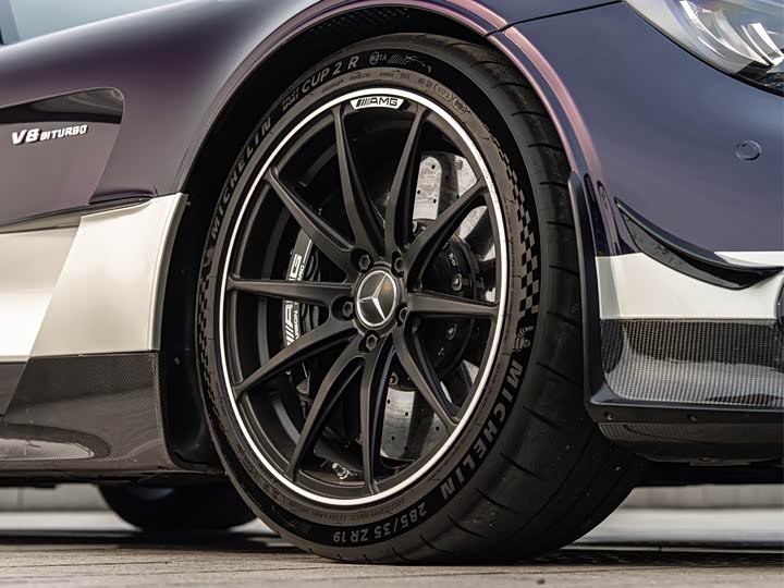 Фото 8 - Mercedes-Benz AMG GT