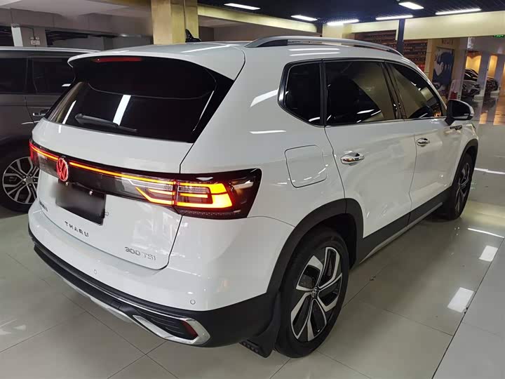 Фото 7 - Volkswagen Tharu