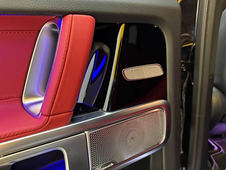 Фото 26 - Mercedes-Benz G-Class AMG