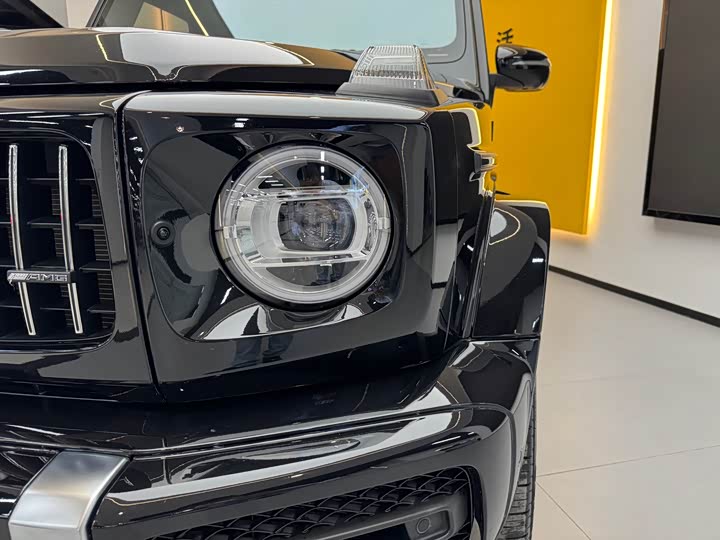 Фото 28 - Mercedes-Benz G-Class AMG