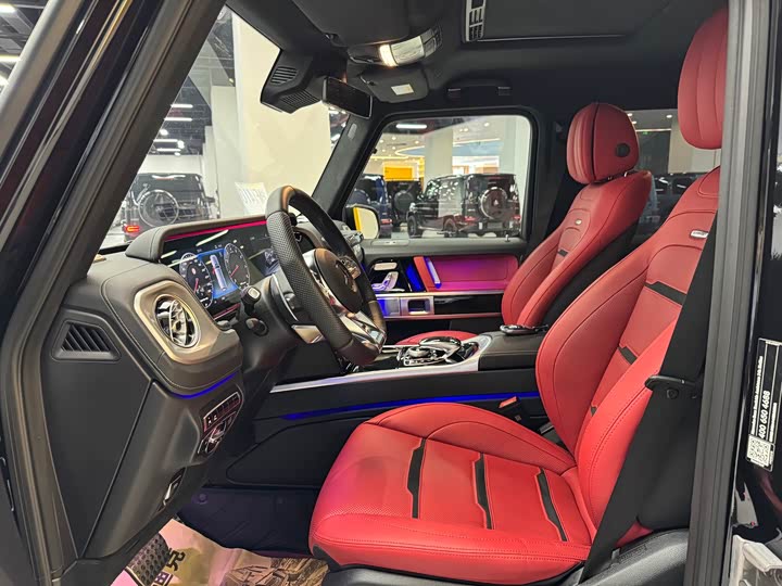 Фото 9 - Mercedes-Benz G-Class AMG