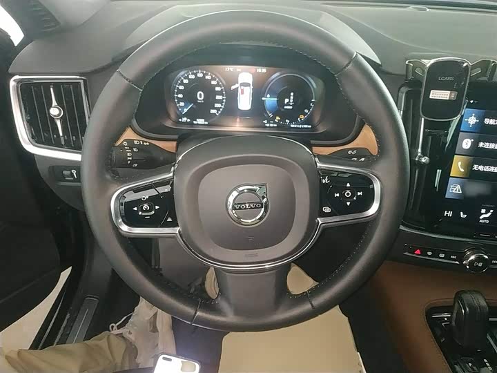 Фото 11 - Volvo S90 Hybrid