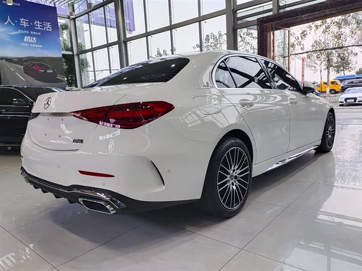 Фото 4 - Mercedes-Benz C-Class