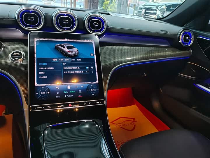 Фото 9 - Mercedes-Benz C-Class