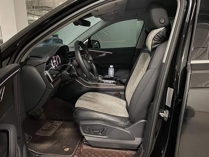 Фото 8 - Audi Q7