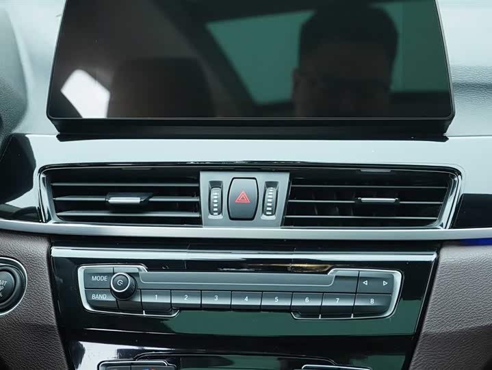 Фото 18 - BMW X1