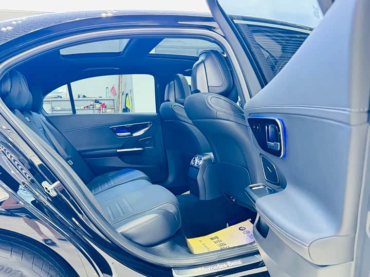 Фото 8 - Mercedes-Benz C-Class