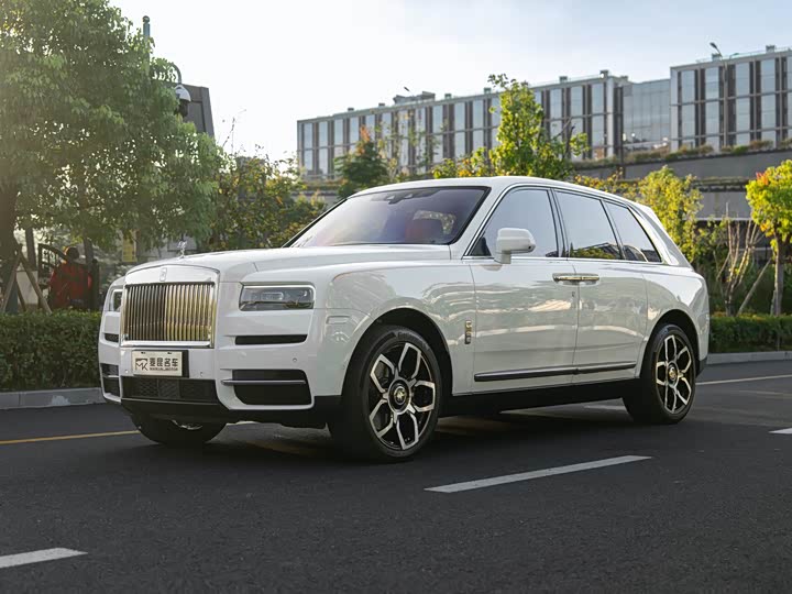 Фото 1 - Rolls-Royce Cullinan
