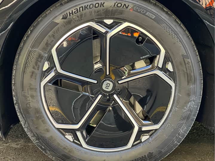 Фото 12 - Xiaomi YU7