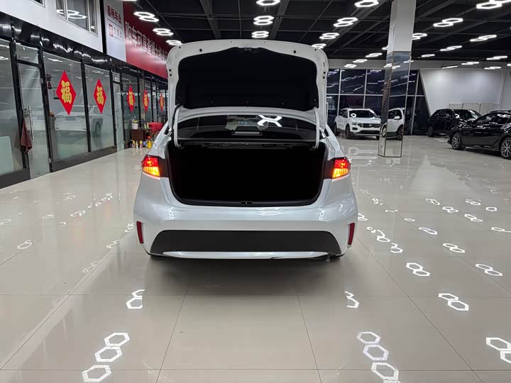 Фото 20 - Toyota Levin