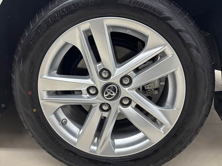 Фото 8 - Toyota Levin