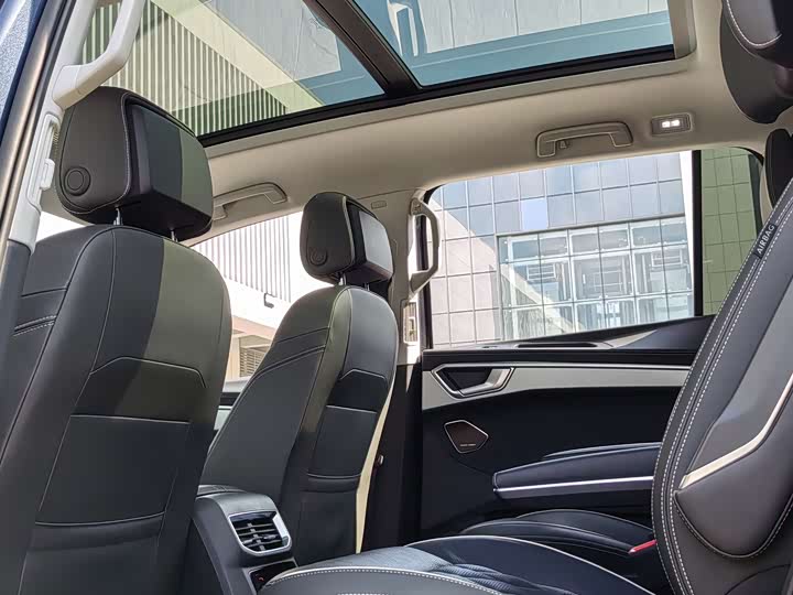 Фото 16 - Volkswagen Talagon