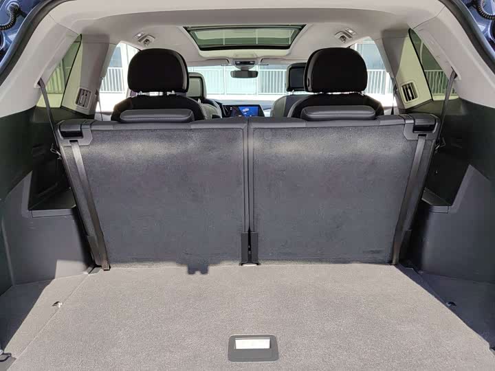 Фото 23 - Volkswagen Talagon