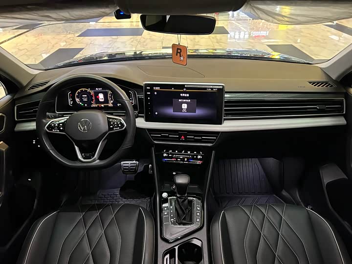 Фото 15 - Volkswagen Tiguan L Pro