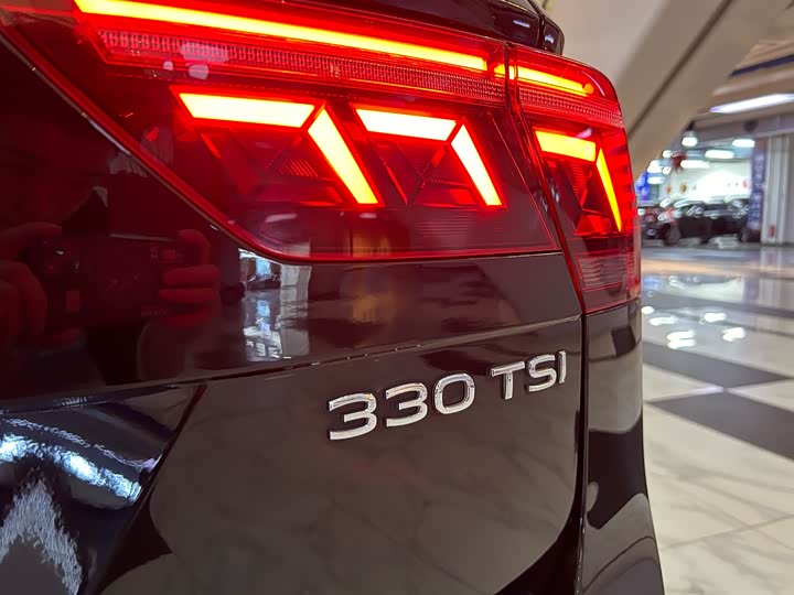 Фото 17 - Volkswagen Tiguan L Pro