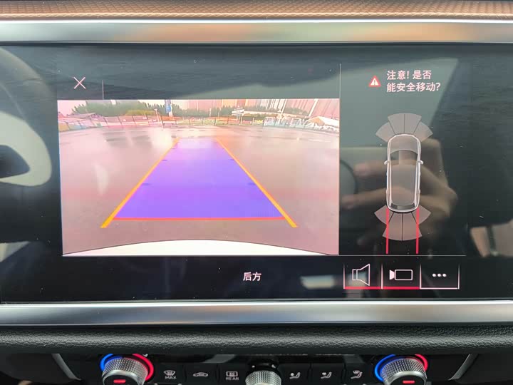 Фото 12 - Audi Q3