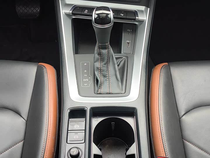 Фото 15 - Audi Q3