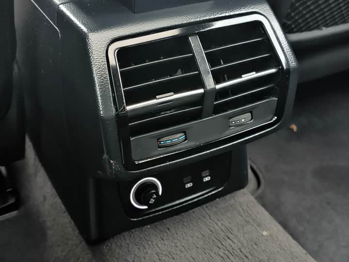 Фото 17 - Audi Q3