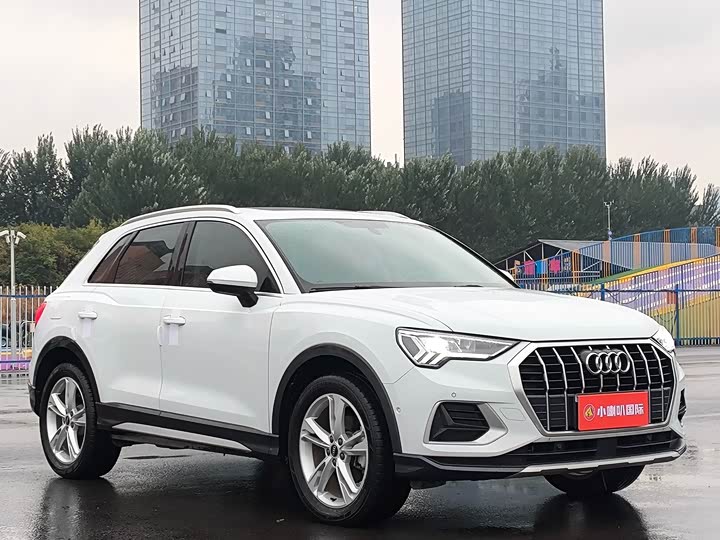 Фото 4 - Audi Q3