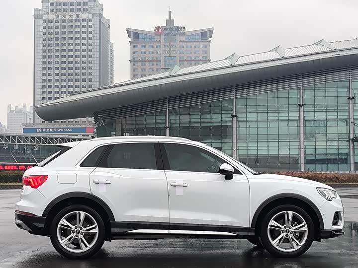 Фото 5 - Audi Q3