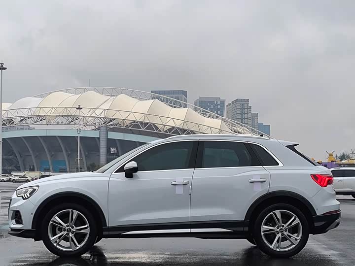 Фото 6 - Audi Q3