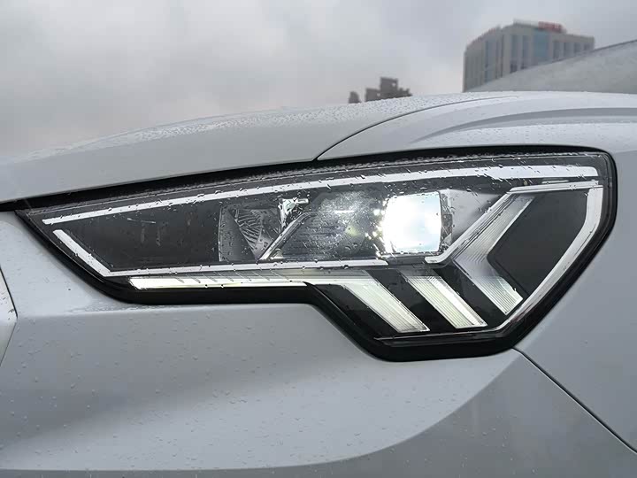 Фото 7 - Audi Q3