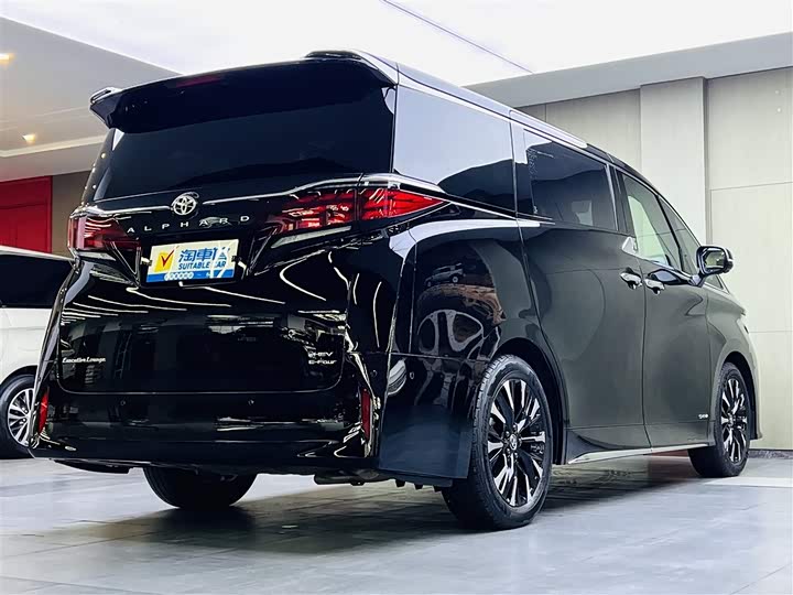 Фото 3 - Toyota Alphard