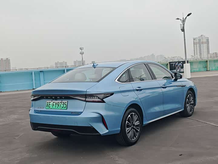 Photo 5 - Chery Fulwin A8