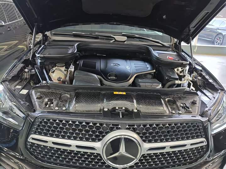 Фото 3 - Mercedes-Benz GLE-Class