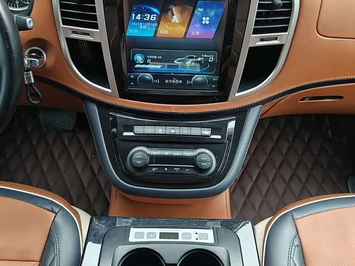 Фото 10 - Mercedes-Benz Vito